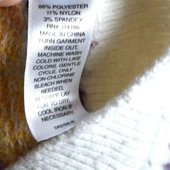 St Johns Bay Knit Fair Isle Sweater Womens M Ivory Cabin Cozy Ski Snow - Picture 10 of 10